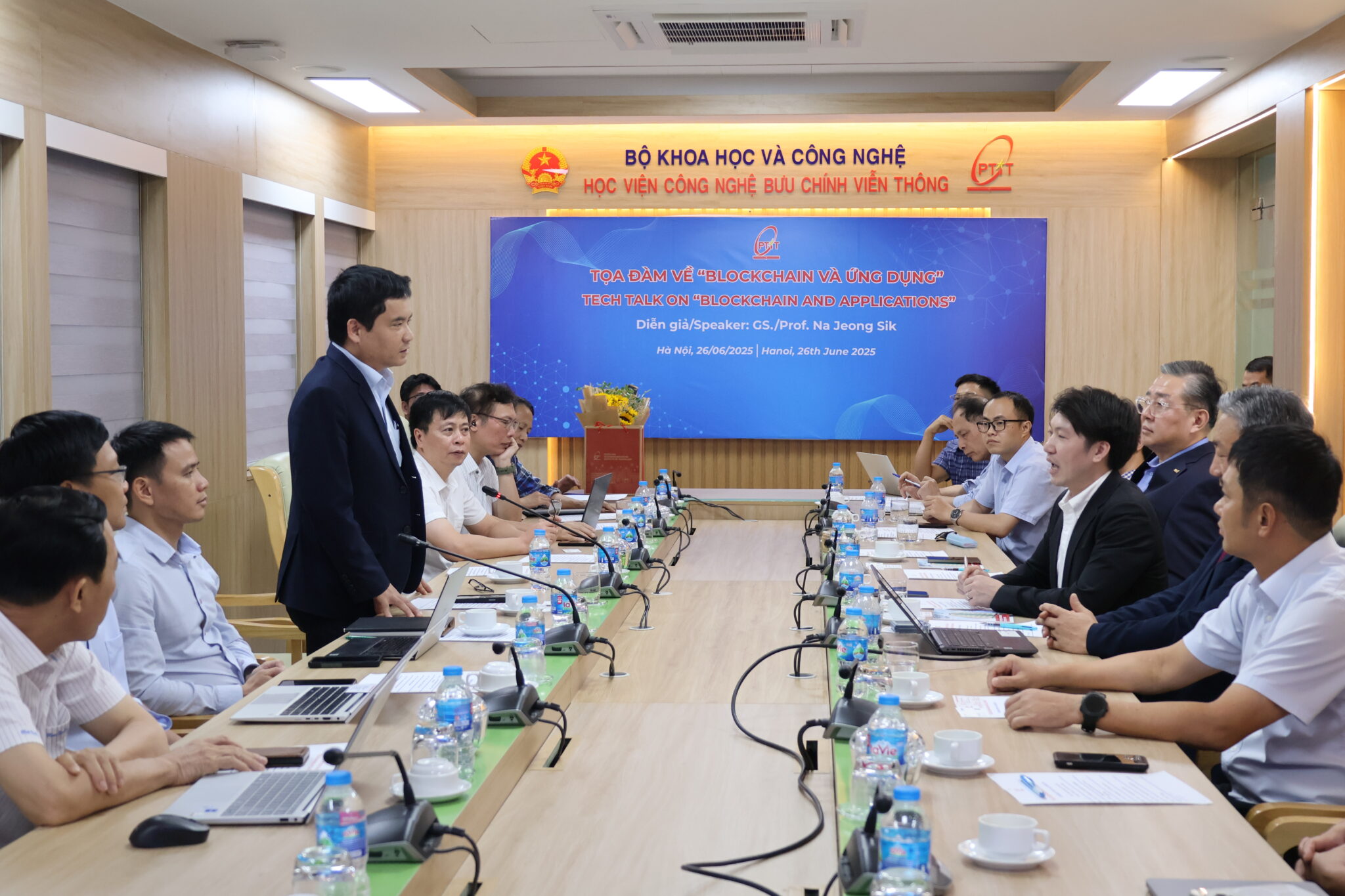 PGS.TS. Đặng Hoài Bắc, Giám đốc Học viện phát biểu tại buổi Tọa đàm